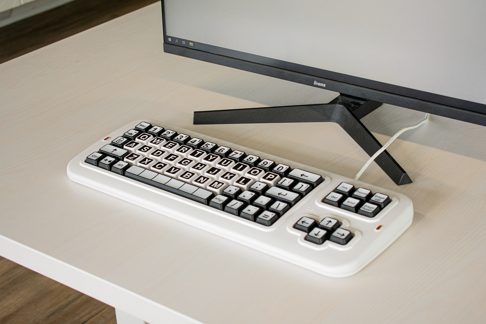 Spectronics Keyboard Clevy High Contrast Keyboard – LoganTech